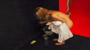 Girl spied clean the plant after sex night