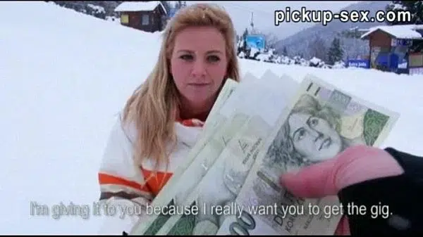 Amateur Nathaly Teges banged with pervert guy for money