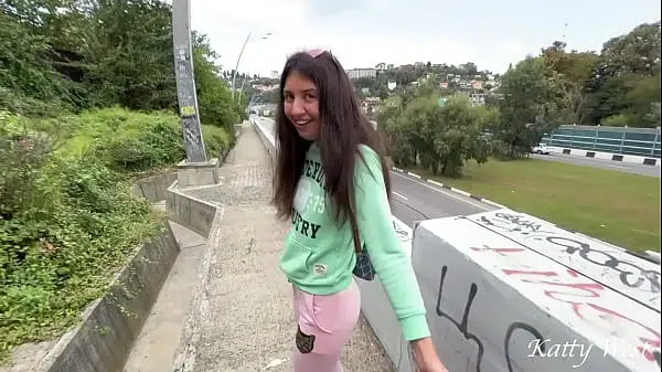 Public pickup – brought the beauty to the bushes and offered to have sex