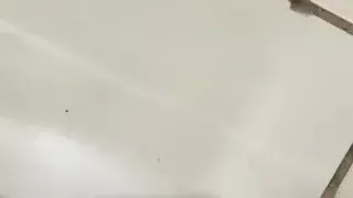 Roludo batendo uma punheta